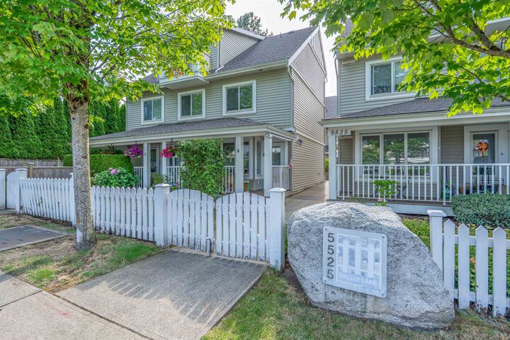 Property Photo: 5525 Halley Avenue 7 BC V5H 2R1