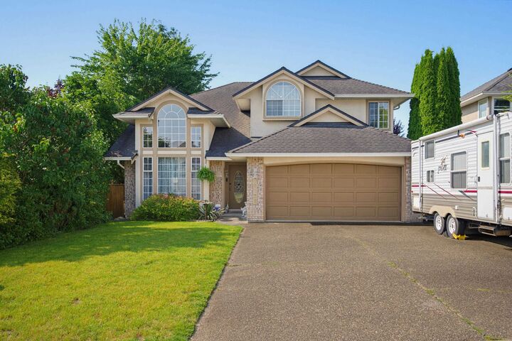 Property Photo: 19128 63 Avenue BC V3S 8G7