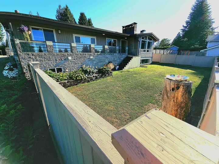 Property Photo: 19717 48A Avenue BC V3A 4W2