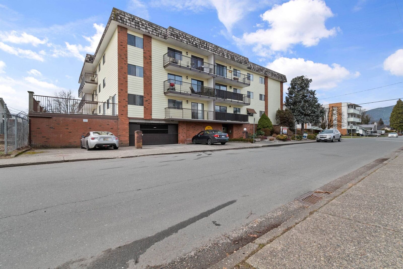 Property Photo: 9417 Nowell Street 204 BC V2P 7M4