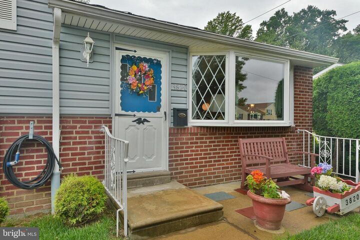 Property Photo: 3820 Andrea Road PA 19154