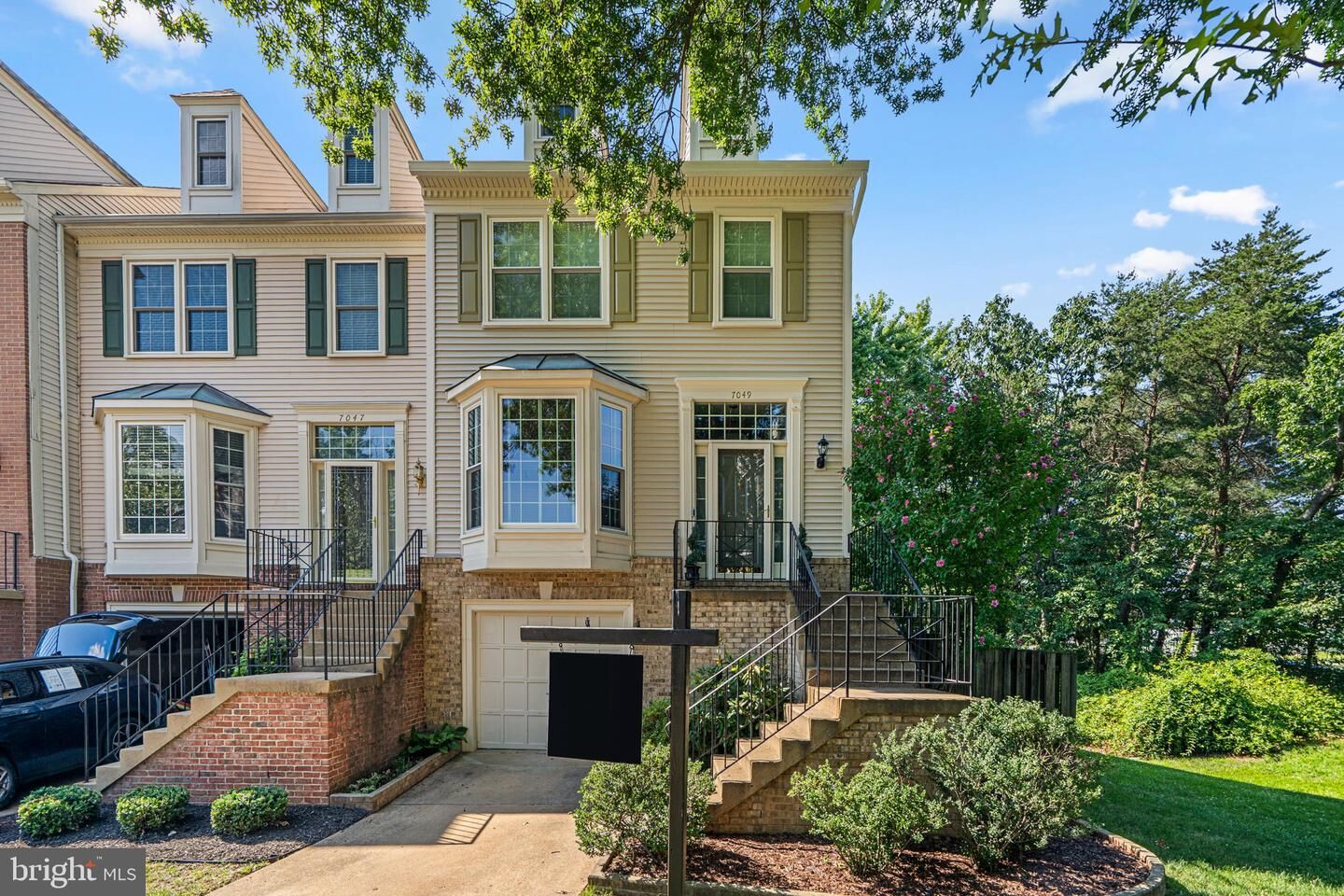 Property Photo: 7049 Kings Manor Drive VA 22315