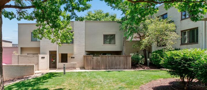 Property Photo: 2332 Dana Avenue OH 45208