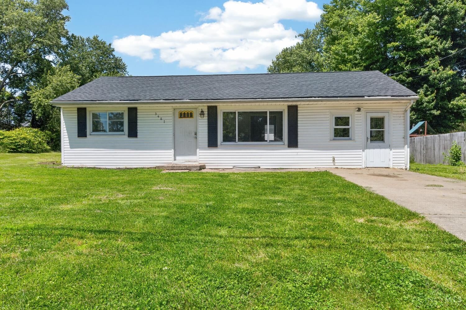 Property Photo:  3487 Virginia Drive  OH 45102 