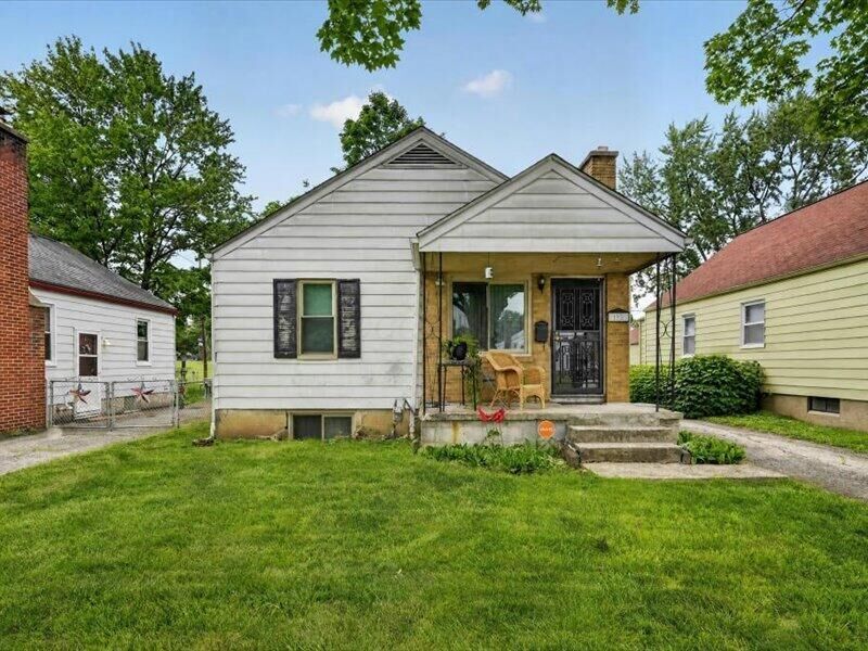 Property Photo:  153 S Weyant Avenue  OH 43213 