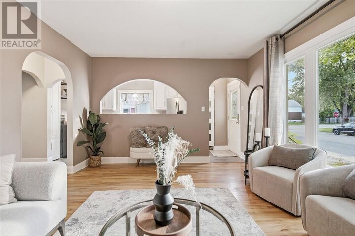 Property Photo:  253 Eighth Avenue  ON P0M 2M0 