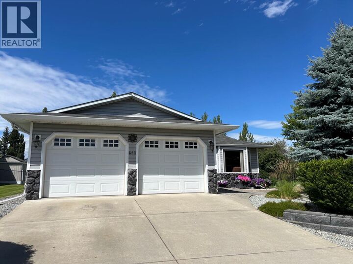 Property Photo: 660 6th Avenue BC V1H 1Z1