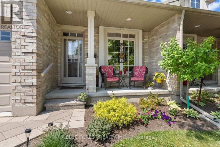 Property Photo: 1 St. John's Drive 3 ON N0M 1C0