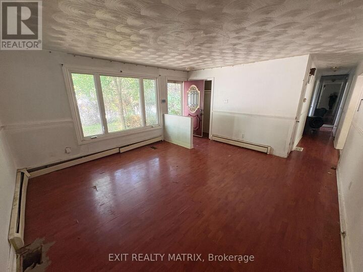 Property Photo: 152 Herbert Street ON K0A 2M0