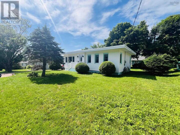 Property Photo:  7 Franklyn Street  NS B4H 3X3 