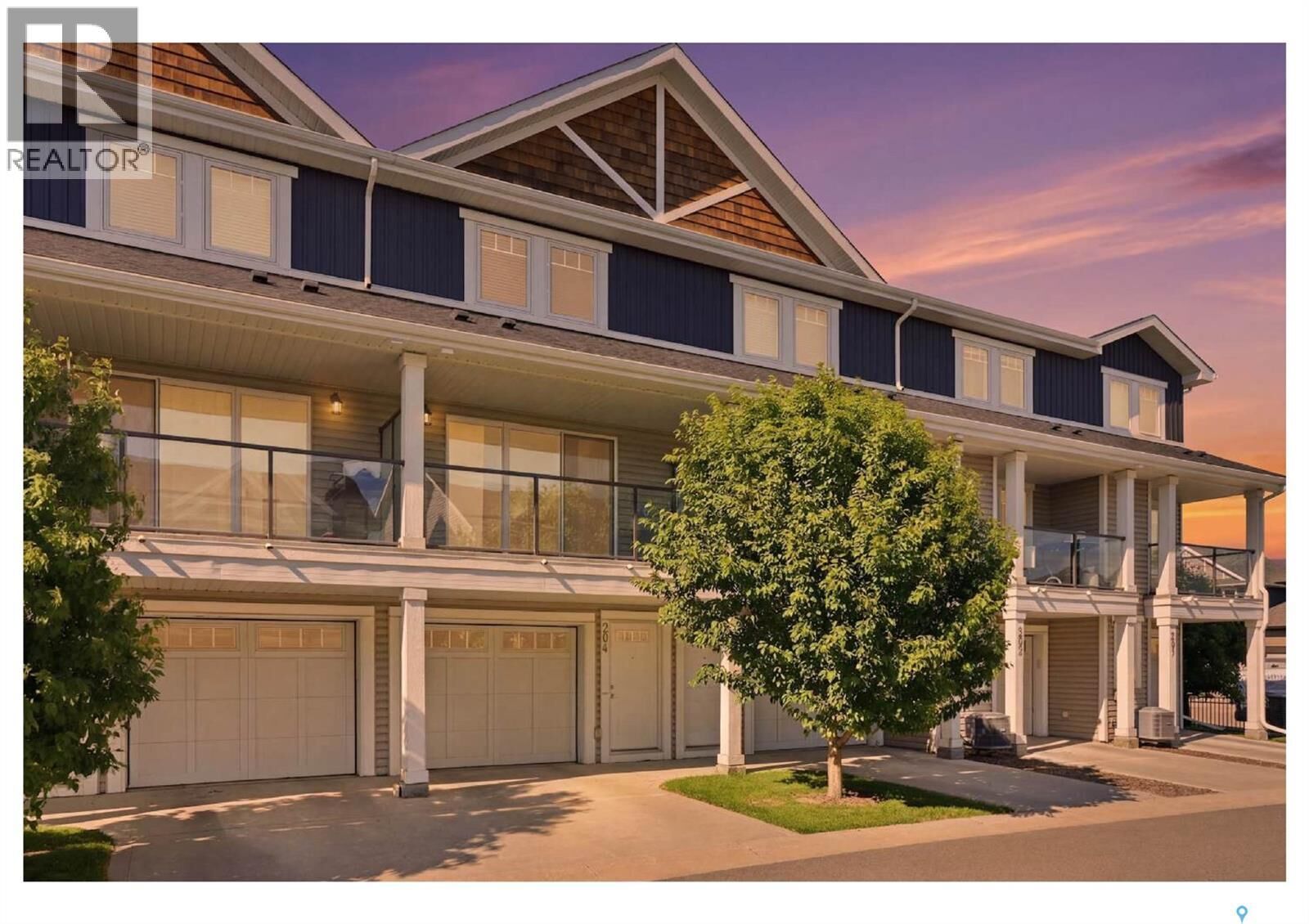Property Photo:  204 315 Dickson Crescent  SK S7T 0Z1 