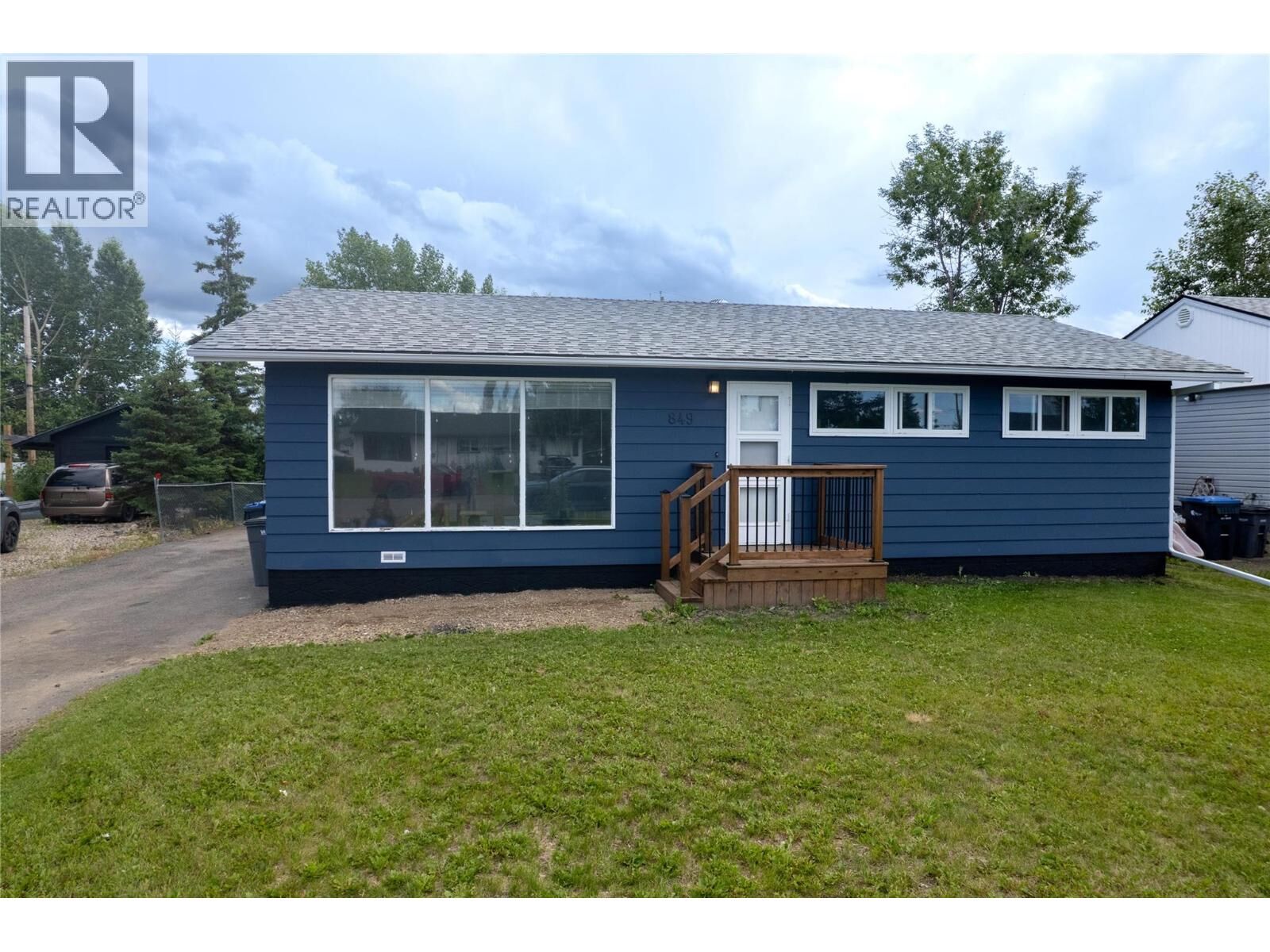 Property Photo:  849 111 Avenue  BC V1G 2X1 