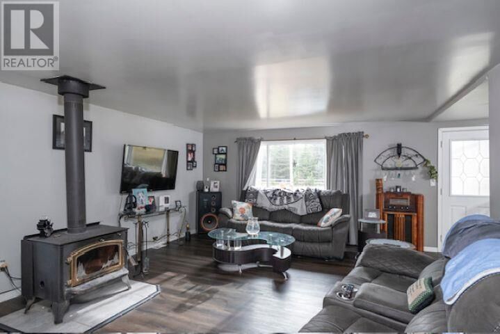 Property Photo:  2367 Rosslyn Road  ON P7K 1G5 