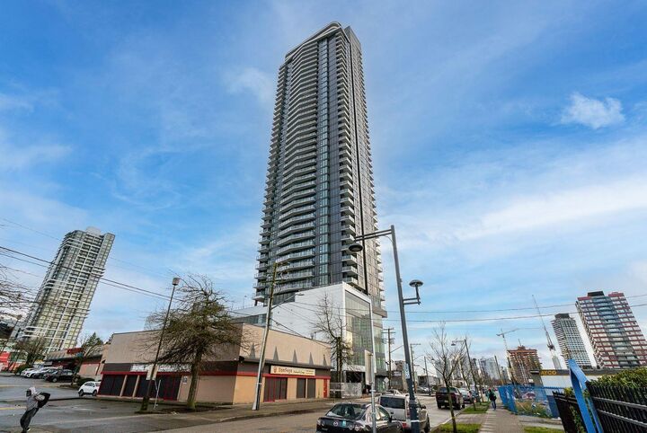 10750 135A Street 4205 — photo 1