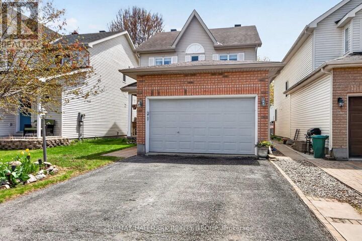Property Photo: 48 Avonmore Crescent ON K2G 6J7