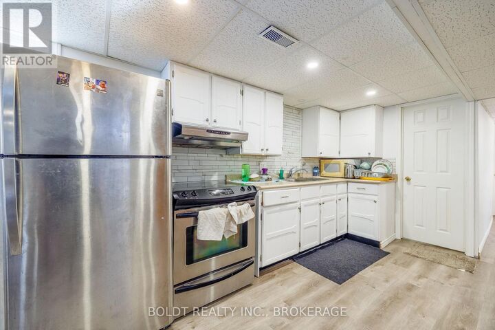 Property Photo:  126 Elma Street  ON L2N 6A2 