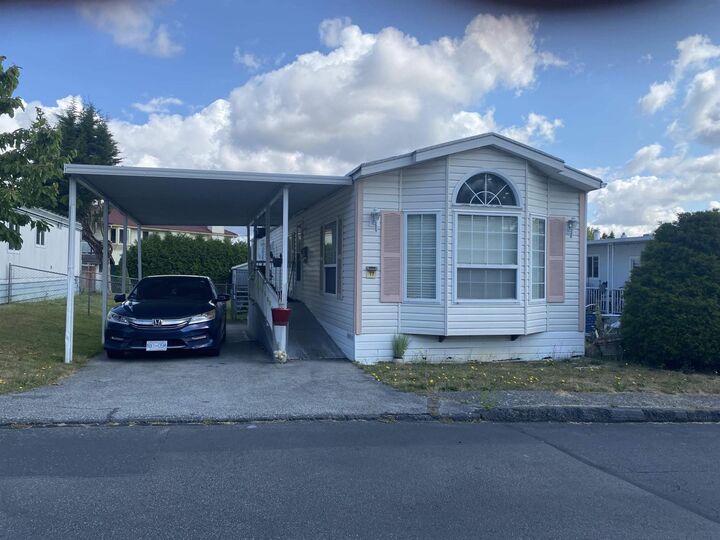 8254 134 Street 77 — photo 1