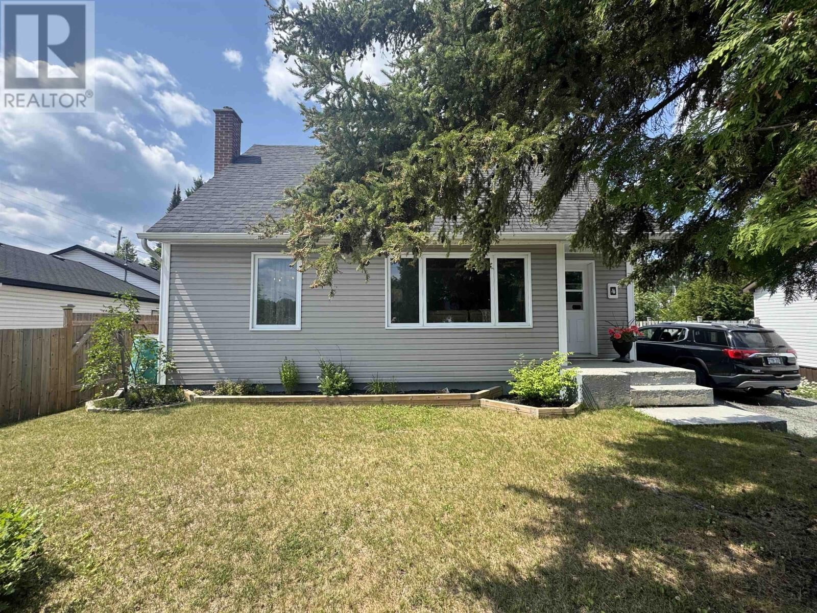 Property Photo:  4 Adjala Ave  ON P0T 2C0 