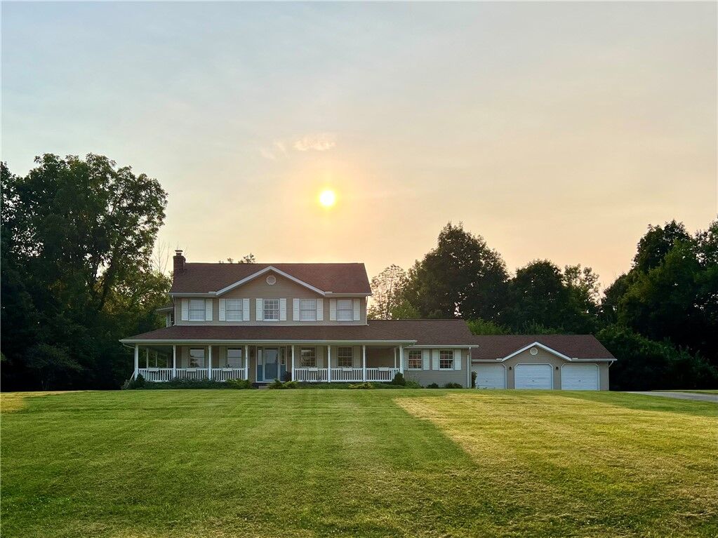Property Photo:  6429 Winding Tree Drive  OH 45344 