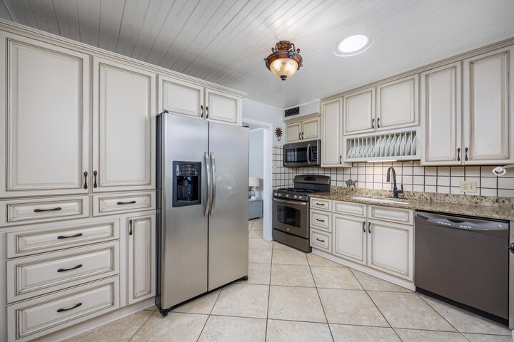 Property Photo:  2 NE Bay Drive  FL 32548 