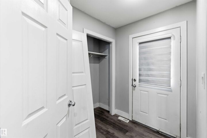 Property Photo: 120 Magrath Road NW 64 AB T6R 0C6