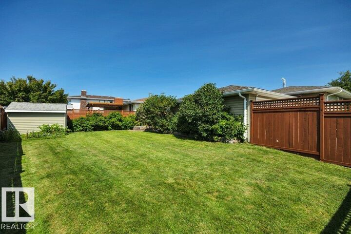 Property Photo: 6960 21 Avenue NW AB T6K 2H4