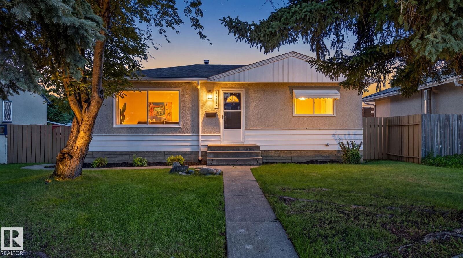Property Photo: 16152 110B Avenue NW AB T5P 4E6