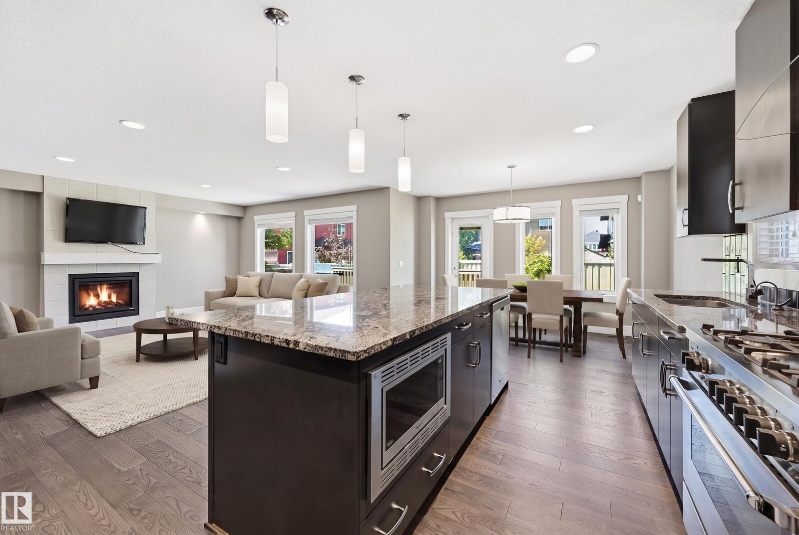 Property Photo: 5430 Edworthy Way NW AB T6M 0P2