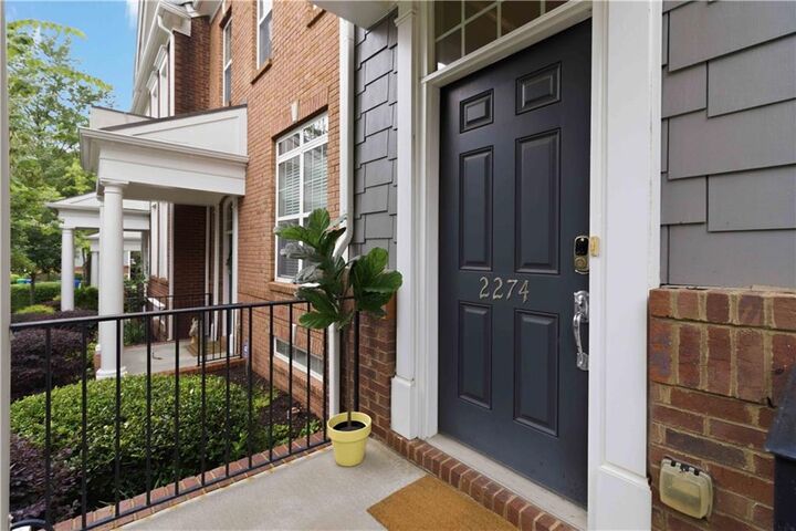 Property Photo: 2274 Limehurst Drive NE GA 30319