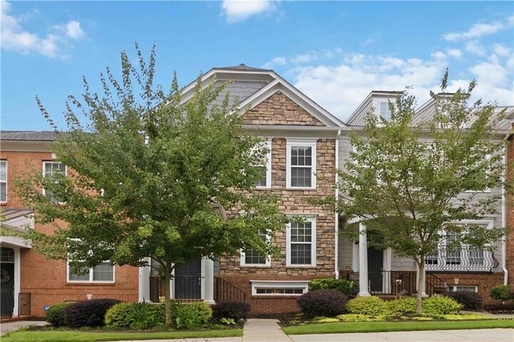 Property Photo:  2274 Limehurst Drive NE  GA 30319 