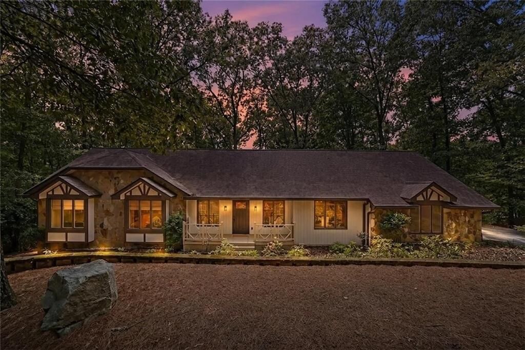 Property Photo:  625 Meuse Way  GA 30022 