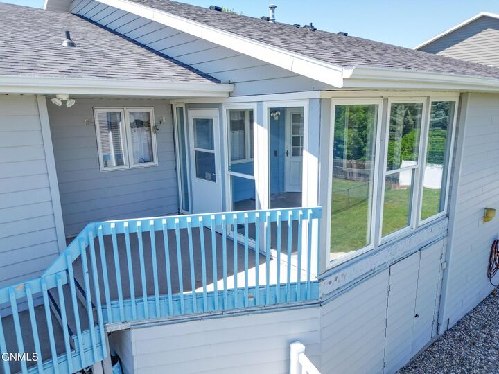 Property Photo: 3281 Capitol Avenue E ND 58501