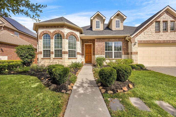 Property Photo: 25819 Oakwood Knoll Drive TX 77494