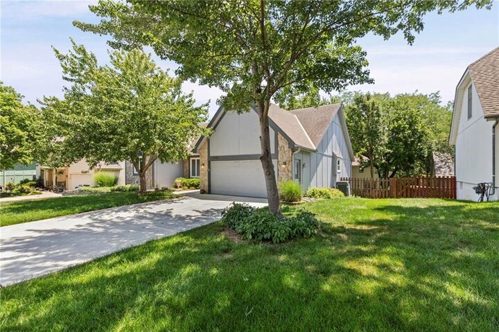 Property Photo: 11625 S Penrose Street KS 66061