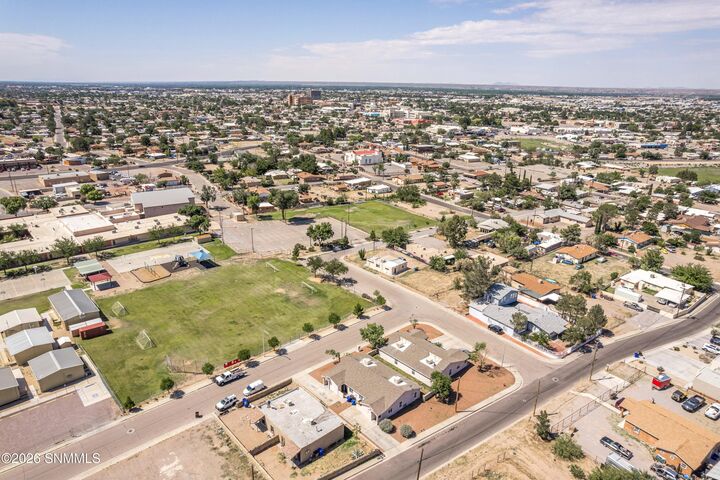 Property Photo:  705 Cactus 1 &Amp 2  NM 88001 