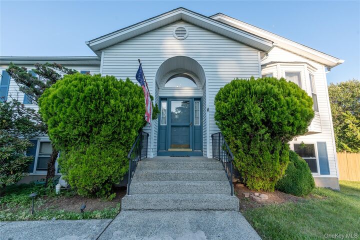 Property Photo:  3 Aron Court  NY 10977 