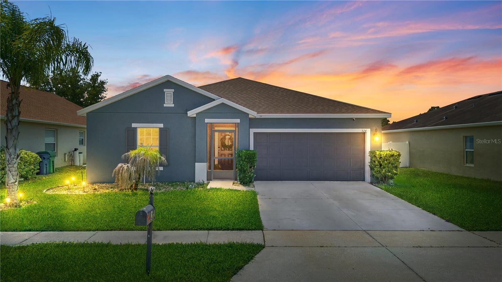 Property Photo: 524 Haines Trail FL 33881