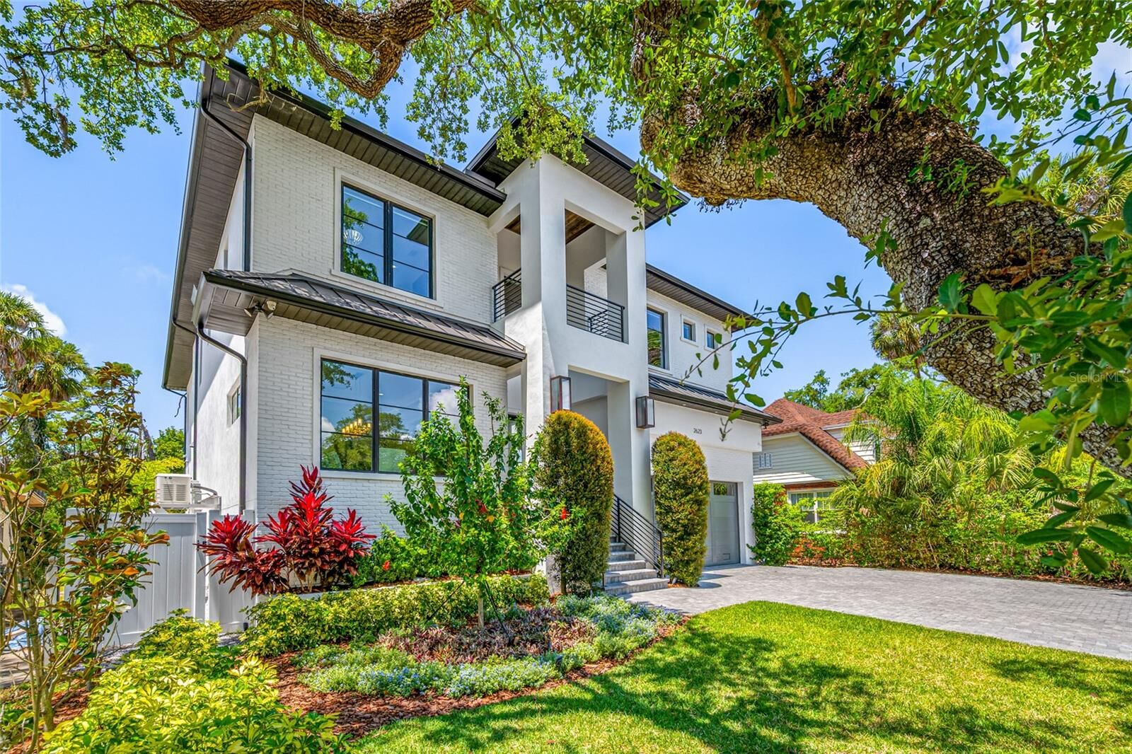 Property Photo:  2623 S Parkview Street  FL 33629 