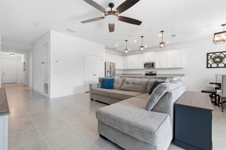 Property Photo:  180 Jensen Drive  FL 34736 