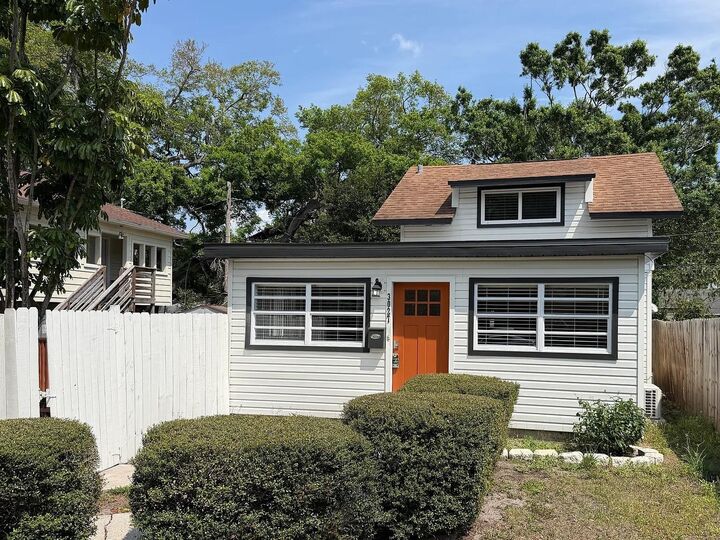 Property Photo:  3027 Melton Street N  FL 33704 