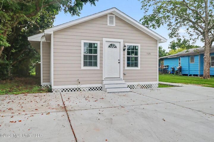 Property Photo:  1121 43rd Avenue  MS 39501 