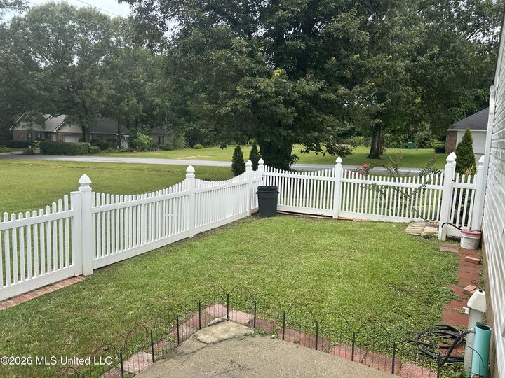 Property Photo:  980 Hamakua Street  MS 39525 