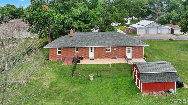 Property Photo:  110 Braun Street  IL 62278 