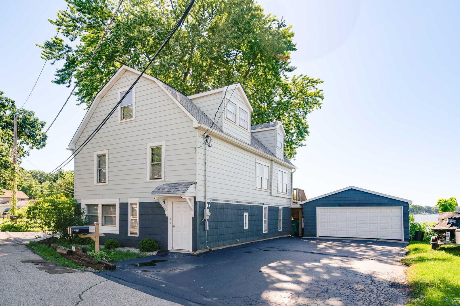 Property Photo: 163 Eagle Point Road 2 IL 60020