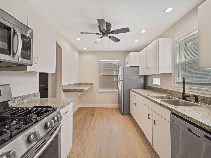 Property Photo: 1847 Newcastle Avenue IL 60154