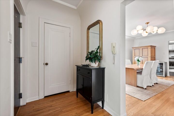Property Photo:  1918 Colfax Street 3  IL 60201 