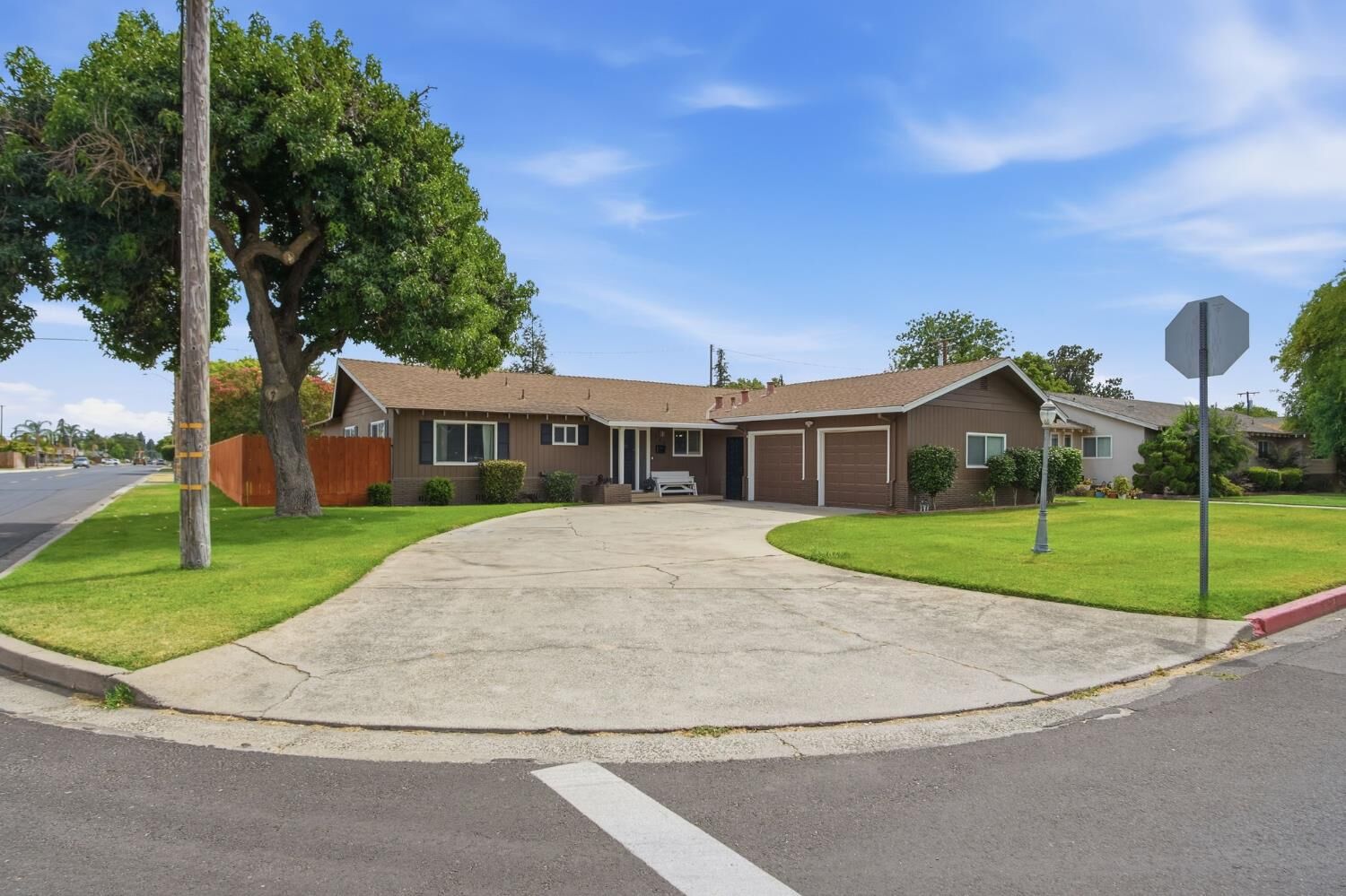Property Photo: 2380 El Capitan Drive CA 95380