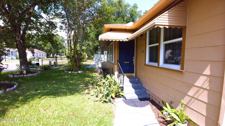 Property Photo:  125 E 45th Street  FL 32208 