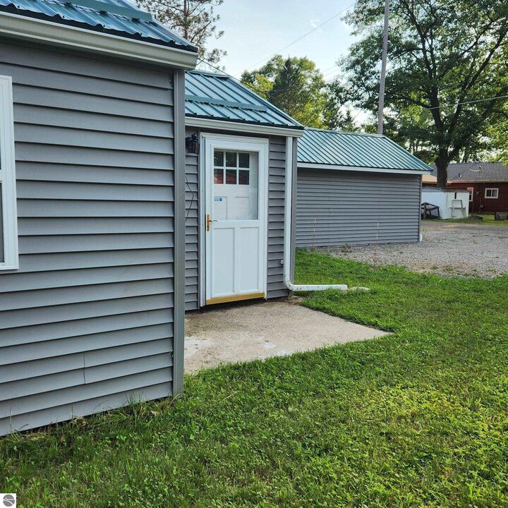 Property Photo: 1960 Center Street MI 48748
