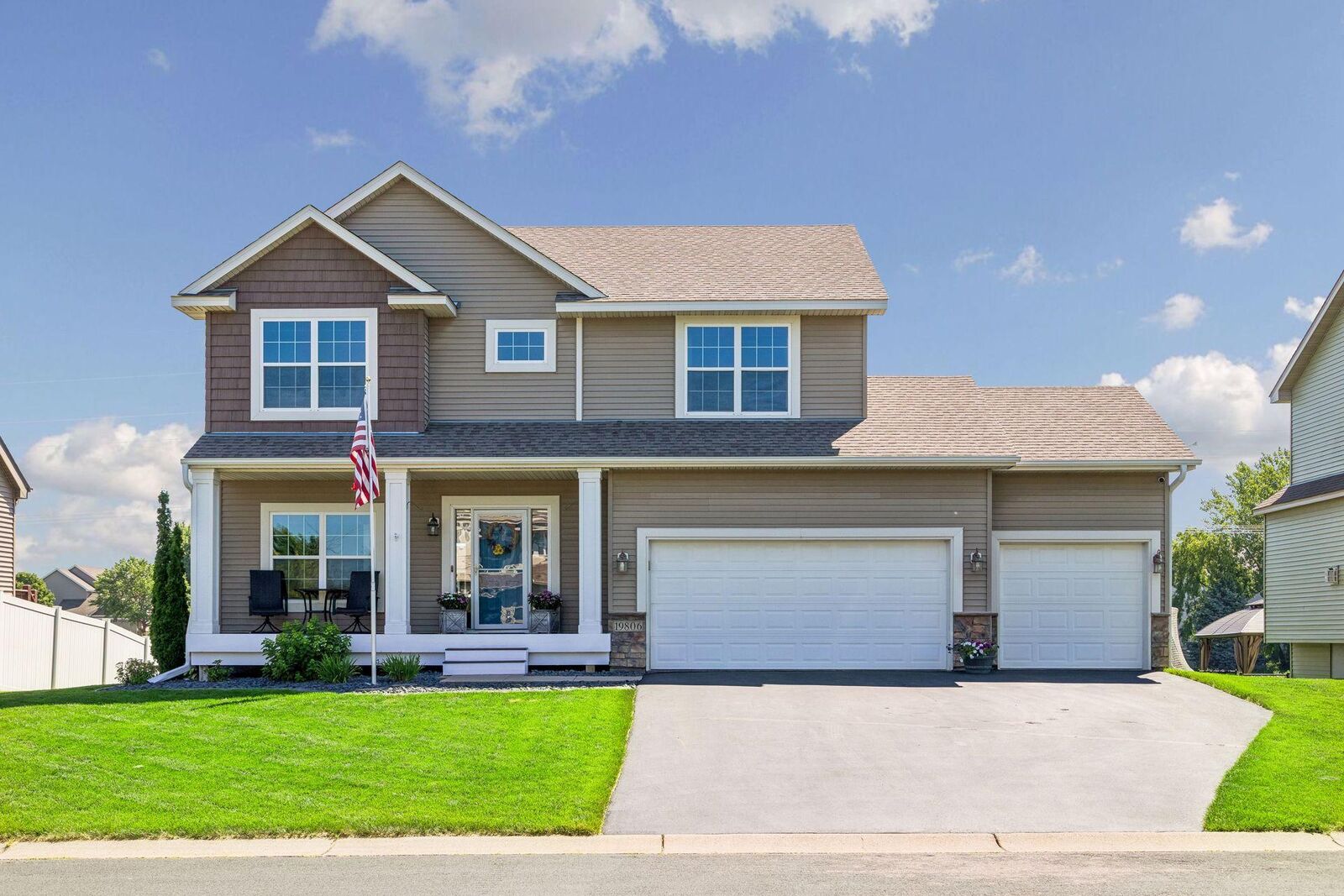 Property Photo: 19806 Dover Drive MN 55024